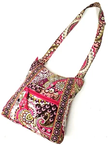 Bolso bandolera hipster Vera Bradley rosa púrpura verde floral correa ajustable - Imagen 1 de 12