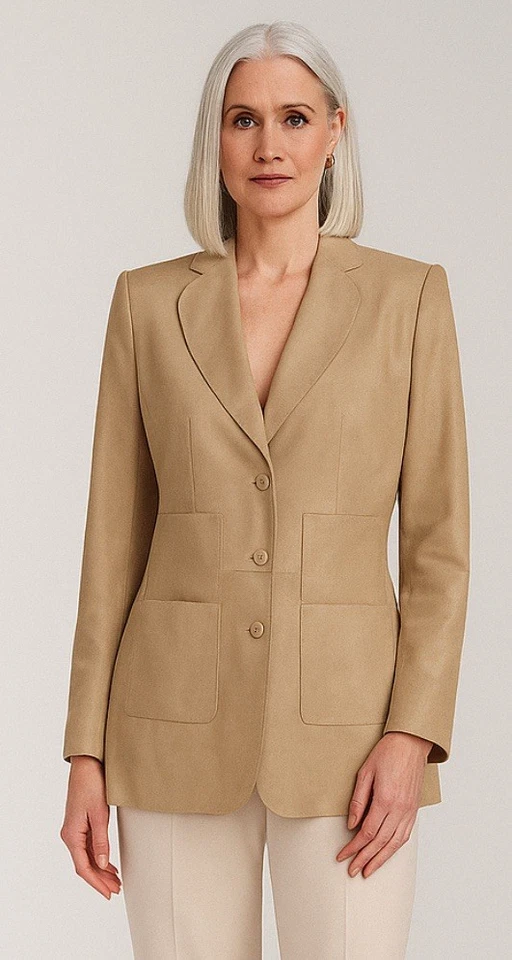 Chaqueta de cuero Salvatore Ferragamo para mujer beige brillante dinero antiguo lujo 12 Foto 1 de 4