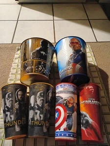 Thunderbolts + secchi popcorn Capitan America + tazza hulk e captain America cu - Foto 1 di 3
