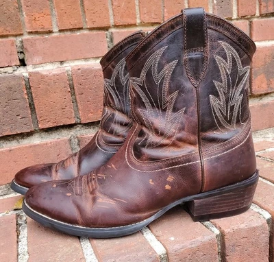 ☆ARIAT☆Unbridled *Billie*Distressed Ankle Boots●Sz9.5●Great"Broke In"Cond●Clean  - Image 1 of 4