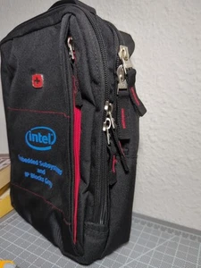 Schweizer Armee Wenger Crossbody Organizer Tasche Taschen intel schwarz/rot/blau 12x9x3,5  - Bild 1 von 10