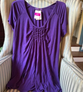 NEU MIT ETIKETT FRISCHE PRODUKTE EINFARBIG "SCHWIMMEN ÜBER TOP" I N (AUBERGINE. (M) - Bild 1 von 4
