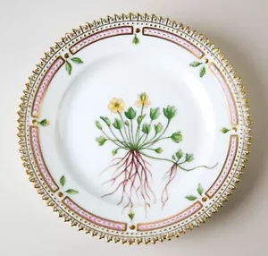 Royal Copenhagen Flora Danica Bread & Butter Plate #3552 Ranunculus Cymbalaria - Picture 1 of 5