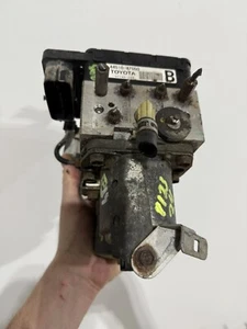04-09 TOYOTA PRIUS ANTI-LOCK ABS BRAKE PUMP BOOSTER ASSEMBLY 44510-47050 OEM - Picture 1 of 7