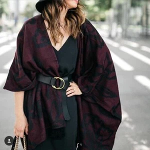 Cleobella Poncho OS One Size Open Shrug Black Maroon Floral Capelet Shawl Tassel - Picture 1 of 11