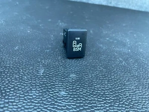 ✔LEXUS 15-19 RC350 BSM PUNTO CIEGO BOTÓN DE CONTROL DE MOVIMIENTO INTERRUPTOR OEM 20K - Imagen 1 de 3