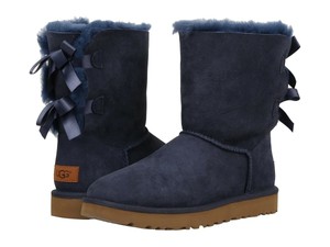 uggs blue with bows