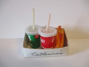 Catherine's To Go Take Out Box Coca Cola 7 Up Pop Hot Dog Refrigerator Magnet - Picture 1 of 10