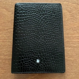Montblanc Qatar Airways Collaboration Passport Case Black Crocodile Novelty USED - Picture 1 of 6