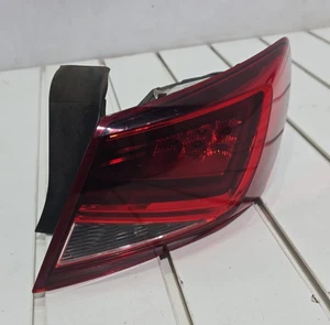 SEAT LEON 2015 FR 2.0 TDI DRIVER SIDE REAR BRAKE LIGHT ASSEMBLEY 5F0945208 - Picture 1 of 7
