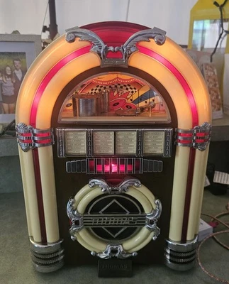 Vintage Thomas Collector's Edition CR-11 Jukebox Radio & Cassette Player - Works - Image 1 of 4