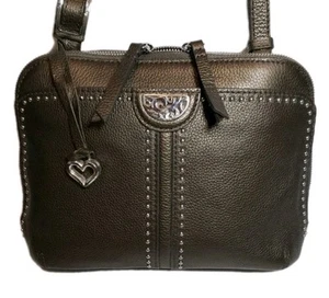 BRIGHTON ZIEMLICH ROBUST JOJO ZINNGRAU NIETEN LEDER CROSSBODY ORGANIZER 350 $ - Bild 1 von 13