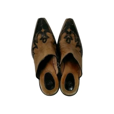 womens Cowboy Boots size 9.5 ariat - Image 1 of 4