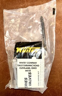New /  Unopened Whitey 1" SS-65F12 2500 PSI Stainless Steel Ball Valve - Image 1 of 3