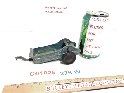 Juguete esparcidor de estiércol verde de metal fundido a presión Hubley Kiddie Toy #50 de colección 6-1/2" L Foto 1 de 4