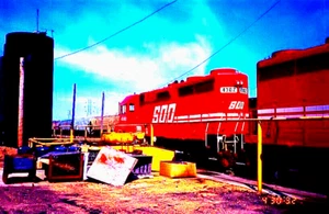 ORIGINAL SLIDE SOO LINE GP-30C #4302 PORTAGE, MN APRIL 30, 1992 - Picture 1 of 1