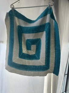 Groovy Turquoise Blue & White KNITTED Geometric PATTERN WALL HANGING 28 X 28 - Picture 1 of 7