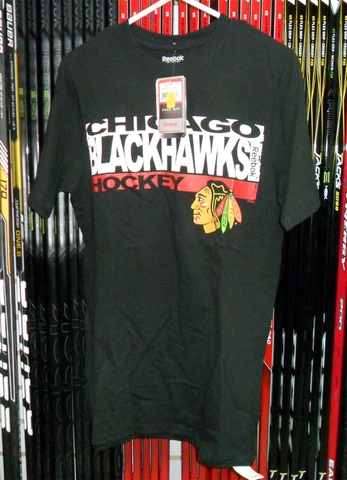 NEW! Rbk Chicago Blackhawks NHL Hockey T-Shirt - Adult Small Cover