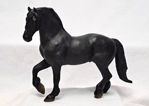 Breyer Reeves Horse Friesian Black #485 1992 All Black Horse Fair Condition - Picture 1 of 19
