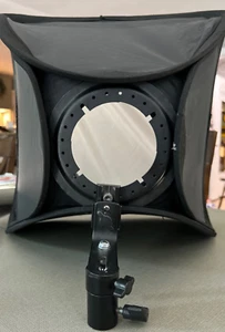 Flash Soft box w/ Hot shoe mount-24"square with relective & soft white-foldable - Picture 1 of 23