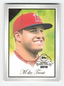 2019 Bowman Platinum National Baseball Card Day Gallery #GP-MT Mike Trout NM - Bild 1 von 2