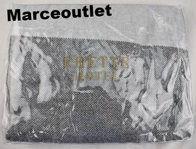 Frette Hotel Balze tiro a cuadros 51" x 75" gris Foto 1 de 4