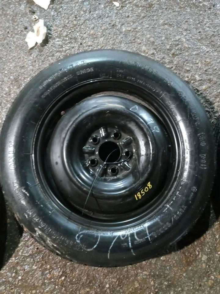 07-17 Jeep Patriot 07-12 Dodge Caliber, Avenge neumático de repuesto T155/90D16 OEM  Foto 1 de 3