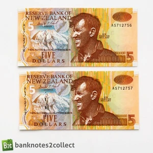 NEW ZEALAND: 2 x 5 New Zealand Dollar Banknotes with Consecutive Serial Numbers. - Picture 1 of 2