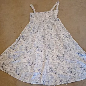 Hill House Floral Dress - Picture 1 of 2