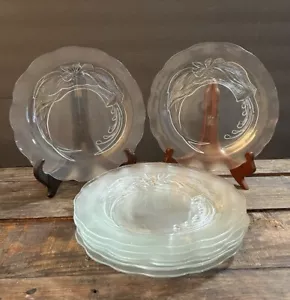 (8) Piatti vintage Kig vetro trasparente bacche floreali struttura inferiore Malesia - Foto 1 di 11