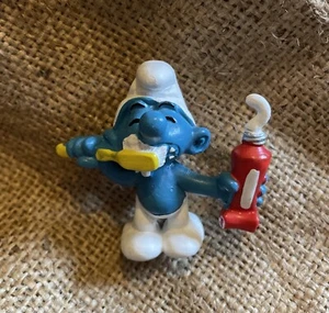 Smurf Vintage 1980s Peyo Schleich Germany Teeth Brushing Cleaning Toy Figure VGC - Picture 1 of 16
