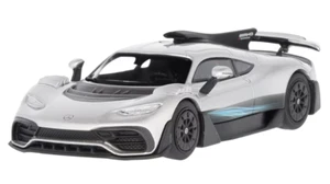 Ori Mercedes AMG Modello Auto One C298 Argento Versione Race 1:43 Di iScale - Foto 1 di 6