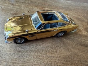 James Bond 007 Danbury Mint 1:24 1964 Aston Martin DB5 Gold Classic Ersatzteile - Bild 1 von 9