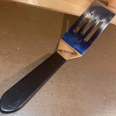 Pampered Chef Small  8” Slotted Stainless Serving Spatula Flip Turner - Image 1 of 4
