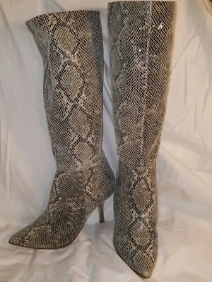 B Makowsky Talla 5.5 Serpiente/Reptil Botas Altas Cuero Tacón Alto con Media Cremallera Usadas en Excelente Condición Foto 1 de 4