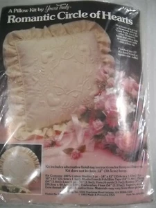 Romantic Circle of Hearts Pillow Stitchery Kit by Yours Truly F4 - Picture 1 of 3