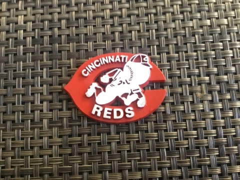 MLB Vintage rubber fridge Cincinnati Reds standing board magnet Cover