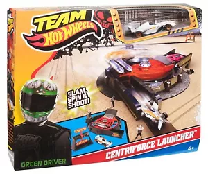 HOT WHEELS TEAM HOT WHEELS CENTRIFORCE LAUNCHER GRÜNER FAHRER MIT AUTO *NEU* - Bild 1 von 1