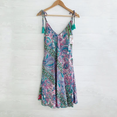 NUEVO CON ETIQUETAS India Boutique - Vestido sin mangas verde rosa paisley borla corbata correa, OS (S-M) Foto 1 de 4
