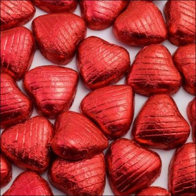 200 RED FOIL CHOCOLATE LOVE HEARTS WEDDING FAVOURS VALENTINES - Image 1 of 2