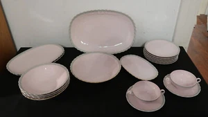 HUTSCHENREUTHER  PORCELAINE ROSE  MICHELE  VON  6,00 - 30,00  EURO - Bild 1 von 20