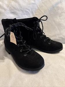 St. John’s Bay NEU – Größe 8,5 schwarze Damenstiefel aus Memory Foam Yumma Box ohne Deckel - Bild 1 von 10