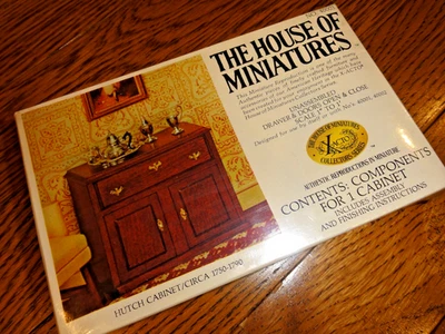 The House of Miniatures Hutch Cabinet/Circa 1750 - 1790 套件 #40003 — 第 1/4 张图片