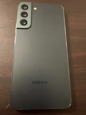Samsung Galaxy S22 Plus 256GB Green Unlocked Smartphone - Image 1 of 4