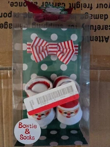 Baby Neugeborenes 0-6 Monate Weihnachtsfliege und Socken Set - Bild 1 von 4