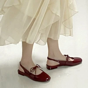 Sandalias planas de charol Mary Jane con puntera cuadrada para mujer - Imagen 1 de 18