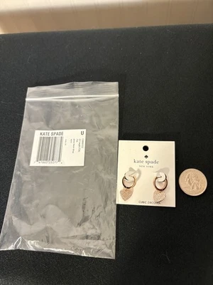 Pendientes Kate Spade New York Pave Corazón Gota Circonita Cúbica (Nuevo) Foto 1 de 4