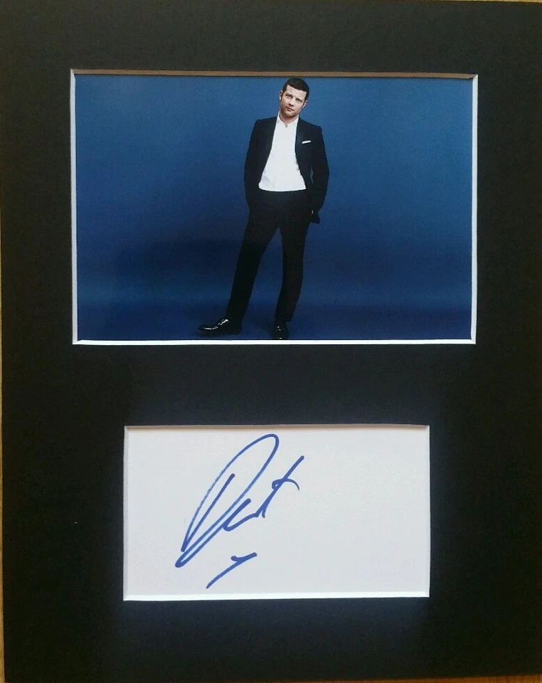 Dermot O'Leary 'X Factor', hand signed mounted autograph.  - Image 1 of 1