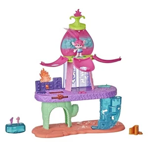 DreamWorks Trolls World Tour Blooming Pod Stage Juguete Musical Caja Dañada - Imagen 1 de 1
