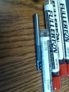 .1875 ZOLL 3/16 ZOLL 5 FLÖTEN EINZELENDSTUMMEL TiAlN HARTMETALL SCHAFTFRÄSER 3/16 X 3/16 ZOLL X 5/16 ZOLL - Bild 1 von 1